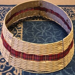 New Woven Christmas Tree Stand